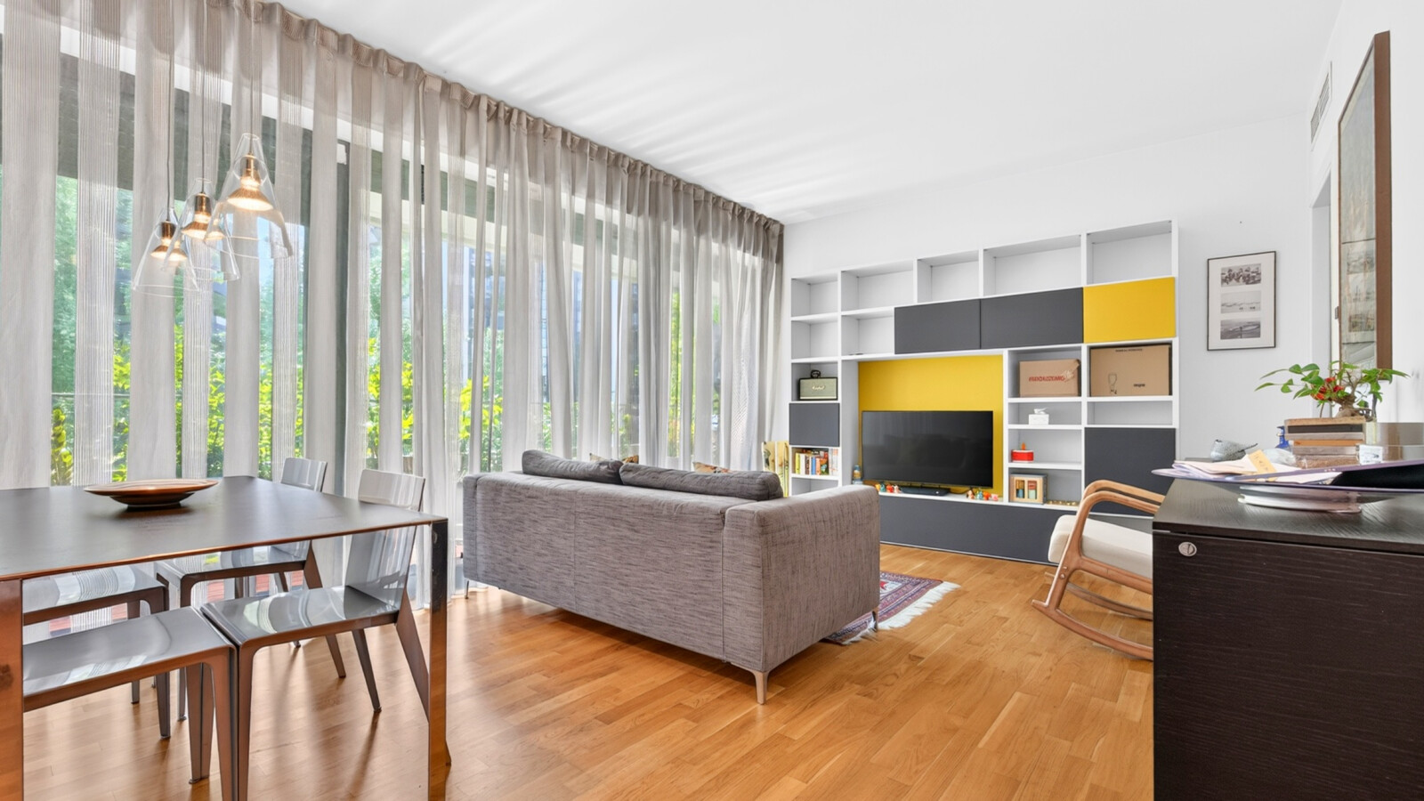BILOCALE ARREDATO CON TERRAZZO