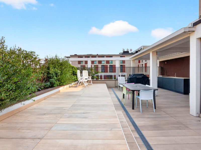 PRESTIGIOSO PLURILOCALE CON TERRAZZI E BOX